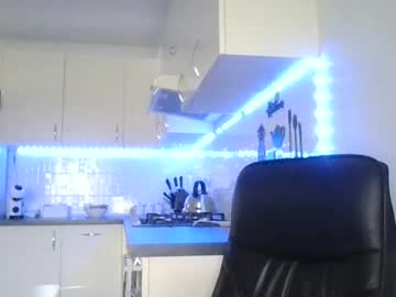 _hidden_frommymoom_