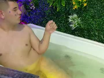 adrianlust_