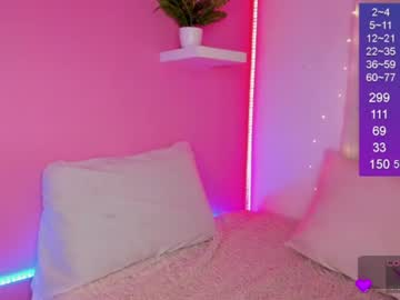 bella_white19