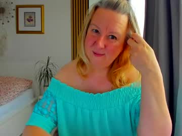 blonde_angel20