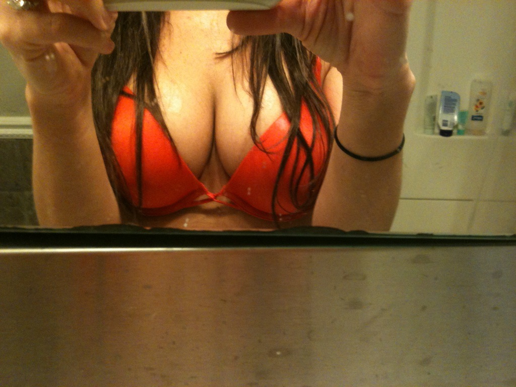 Amateur Brunette — 8