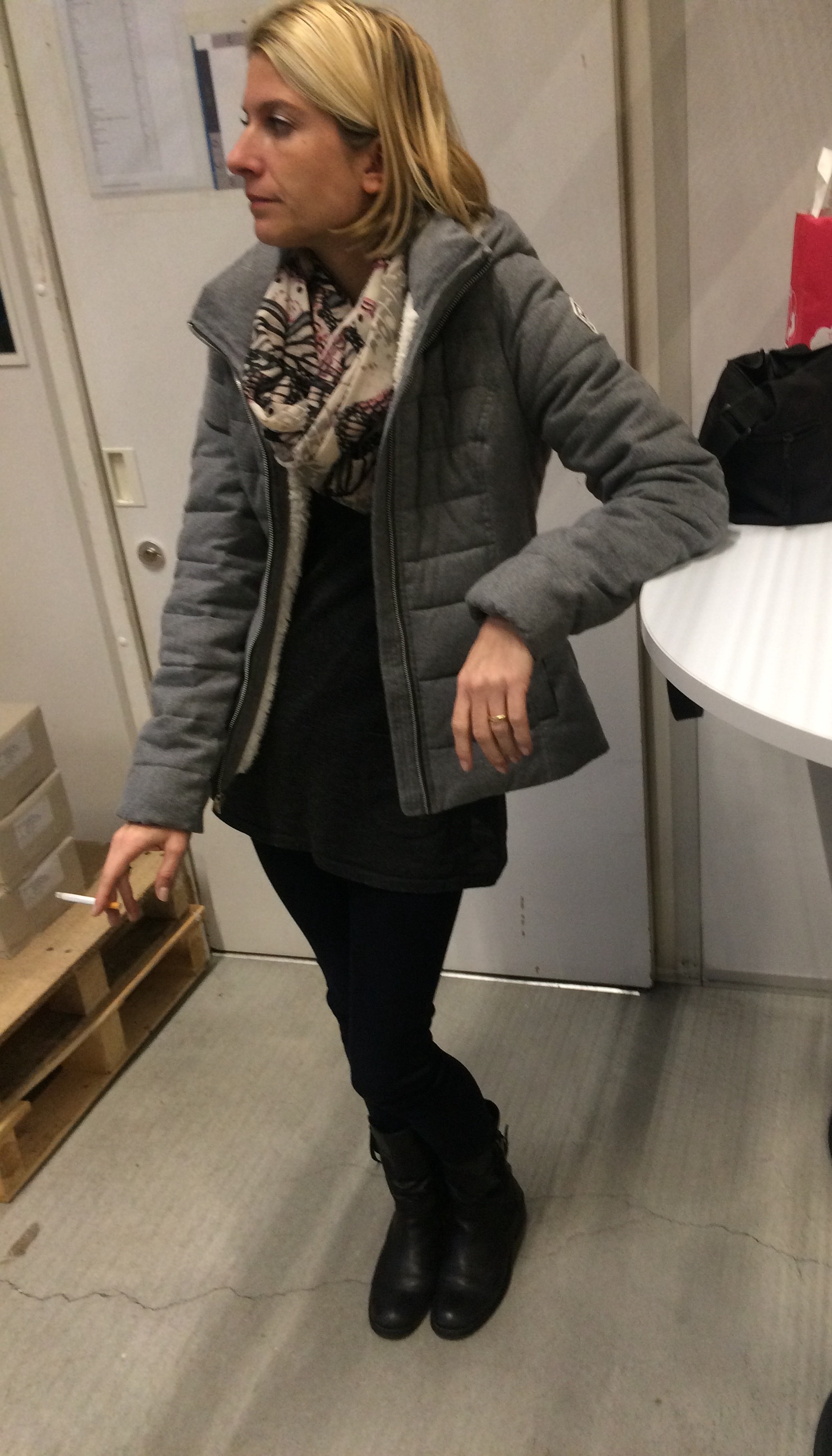 Flat / small Tits / K(l)eine Titten — 30