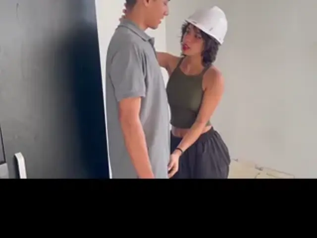 The construction worker has sex with a young, novice female engineer. julianapalvin